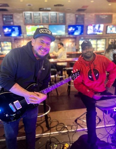Beat Bandits Duo at Three B's On The Green