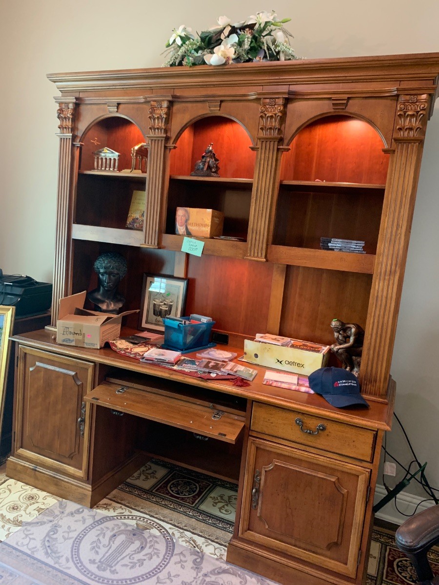 Oakhurst Estate Sale by Texas Auctioneers & Estate Sales