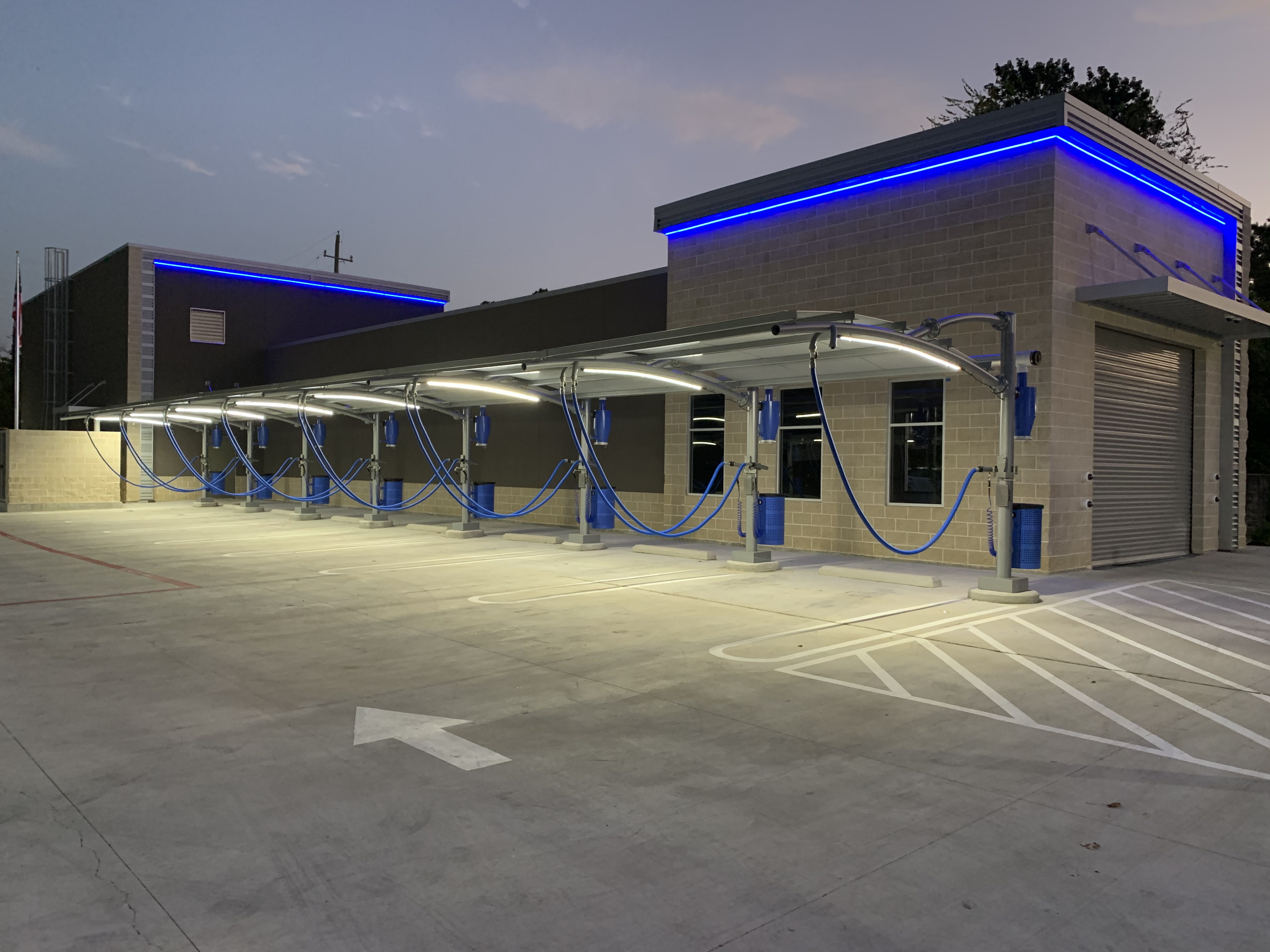 Shiner's Express Car Wash in Kingwood Texas